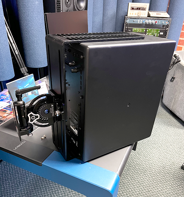 Triad-Orbit Precision SM-UB1 – Universal Bracket