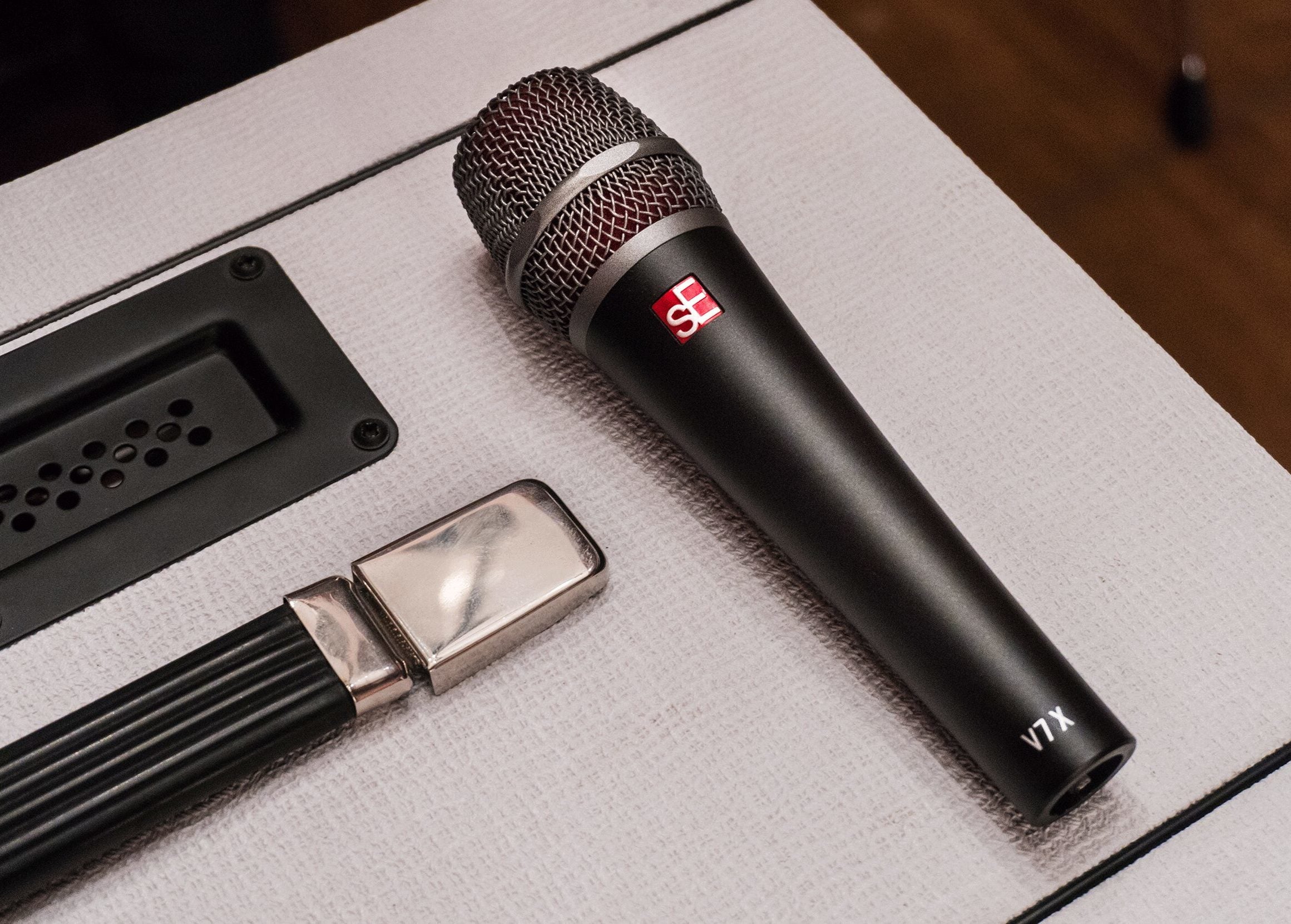 sE Electronics V7 X - Studio-grade Instrument Microphone Supercardioid