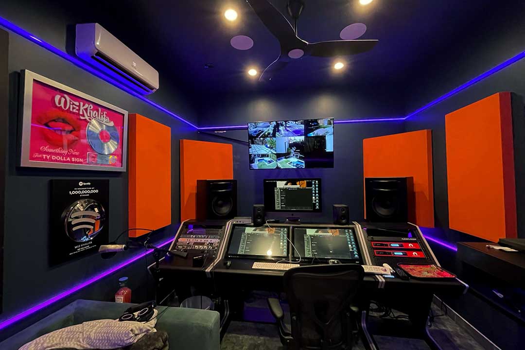 Home Studio - Wiz Khalifa