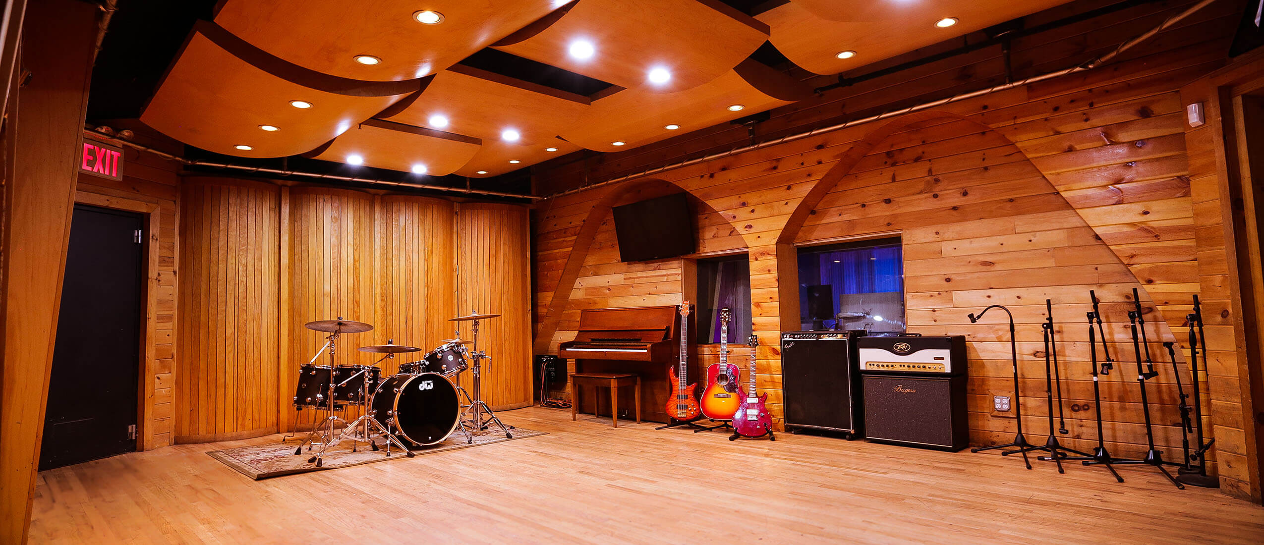Illustration of Unique Penthouse Studios With Skilled Deviations Menu Photo