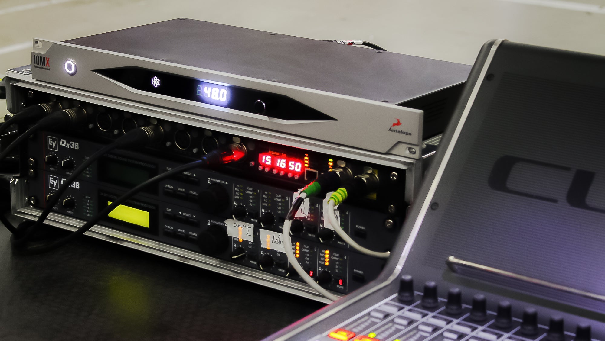 Antelope Audio 10MX | 768 kHz Rubidium Reference Master Clock - Professional Audio Design, Inc