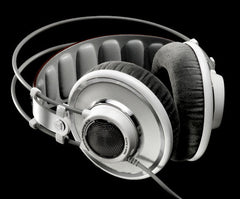 AKG K701