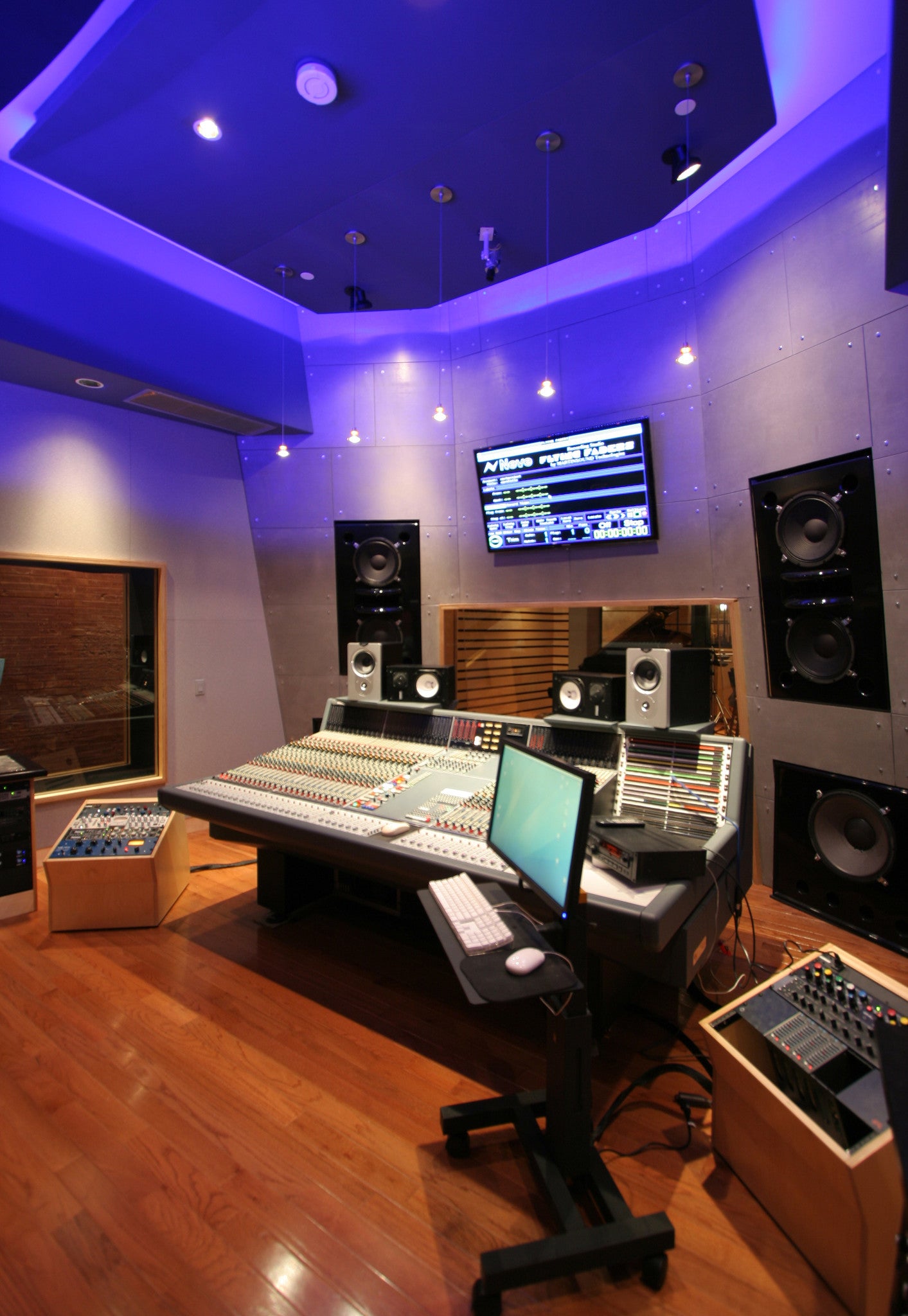 Client Gallery - Professional Audio Design, Inc - PAD helps to create Vatterott College ex'treme Institute by Nelly - Professional Audio Design, Inc