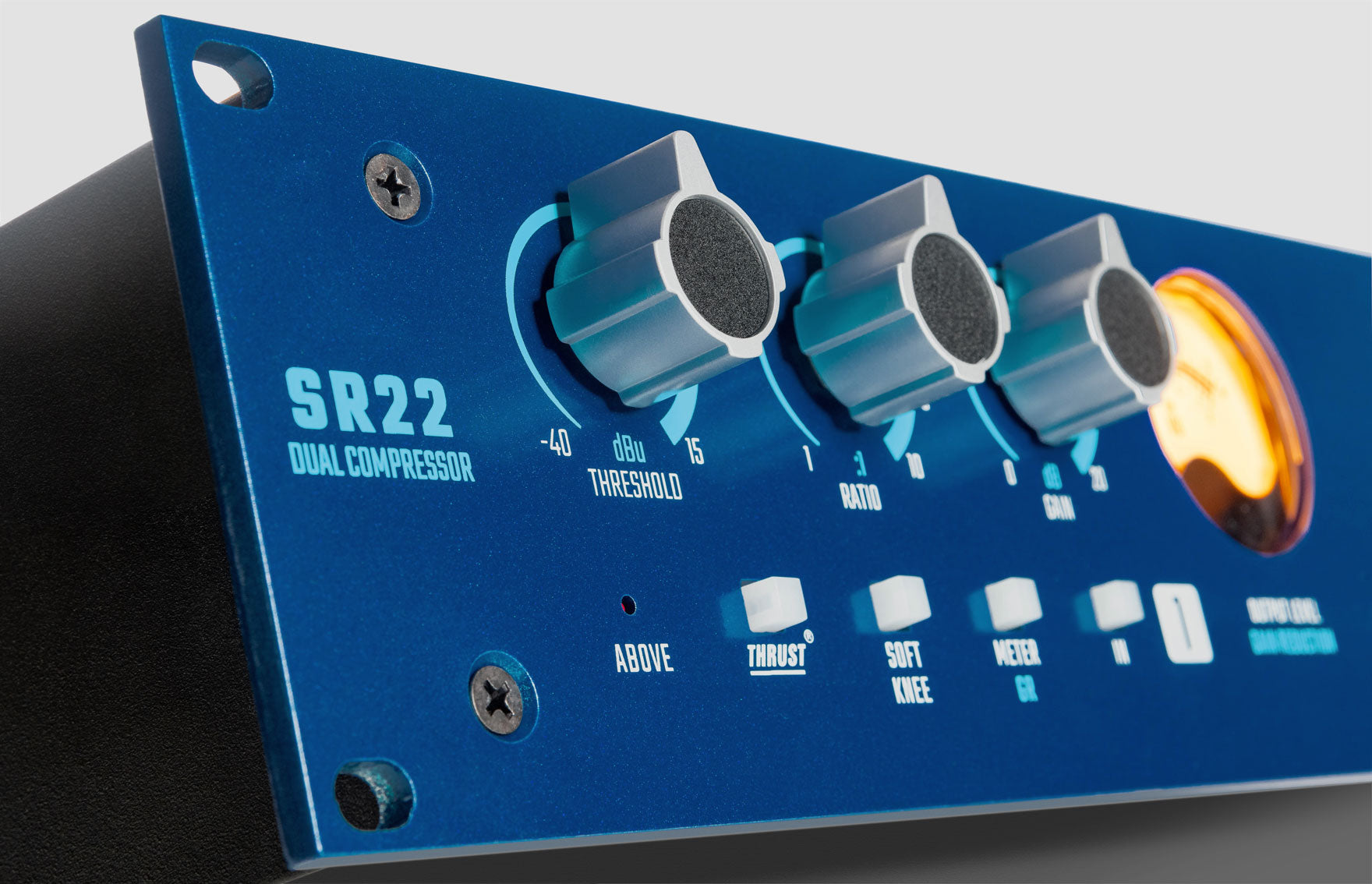 API Select SR22 - Dual Channel Compressor